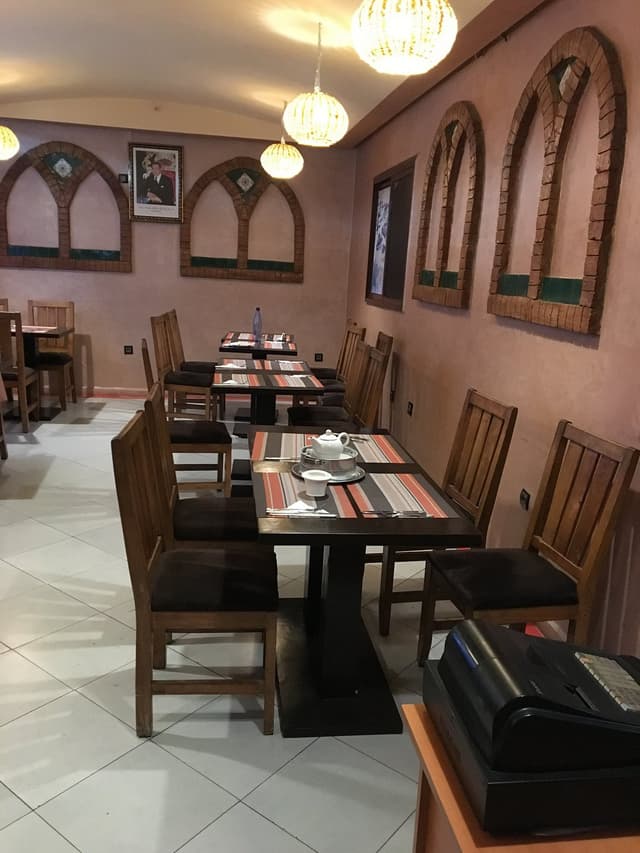 Layali Karoun Restaurant Iranien logo Layali Karoun Restaurant Iranien thumbnail